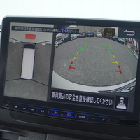 6013　令和7年式　キャラバン　GRANDプレミアムGX　2WD　2400cc　ディーゼル車　5人乗り　10kmのサムネイル