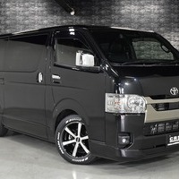 6686 令和4年式 ハイエース スーパーGL ダークプライムⅡ  2WD 2,800cc (ディーゼル車)  2/5人乗車  2.7万km　のサムネイル