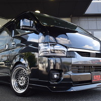 6578　令和5年式 ハイエース ワゴンGL ファインテックツアラー　2WD　2700cc　ガソリン車　10人乗り　1.3万Kmのサムネイル