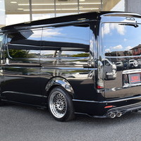 6578　令和5年式 ハイエース ワゴンGL ファインテックツアラー　2WD　2700cc　ガソリン車　10人乗り　1.3万Kmのサムネイル