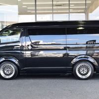 6578　令和5年式 ハイエース ワゴンGL ファインテックツアラー　2WD　2700cc　ガソリン車　10人乗り　1.3万Kmのサムネイル