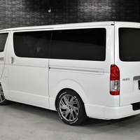 6719 令和7年式 ハイエース スーパーGL ダークプライムⅡ  2WD 2,800cc (ディーゼル車)  2/5人乗車 0.2万km 車検令和9年10月のサムネイル