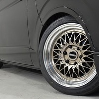 6657 令和6年式 ハイエース スーパーGL ダークプライムⅡ   2WD 2,800cc (ディーゼル車)  2/5人乗車  3.4万kmのサムネイル