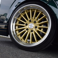 2810　CRS小牧オリジナルデモカー！ 令和5年式　ハイエースバンDX　2,000cc　ガソリン車　2WD　2/5人乗り　1.9万Kmのサムネイル