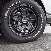 4854　CRS小牧オリジナルデモカー！ 令和5年式　キャラバン グランドプレミアムGX　2,400cc　ディーゼル車　4WD　2/5人乗り　1.4万Kmのサムネイル