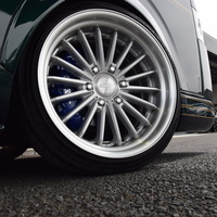 2810　CRS小牧オリジナルデモカー！ 令和5年式　ハイエースバンDX　2,000cc　ガソリン車　2WD　2/5人乗り　1.9万Kmのサムネイル