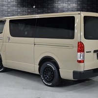 6718 令和6年式 ハイエース スーパーGL  2WD 2,000cc (ガソリン車)  2/5人乗車  2.6万km　のサムネイル