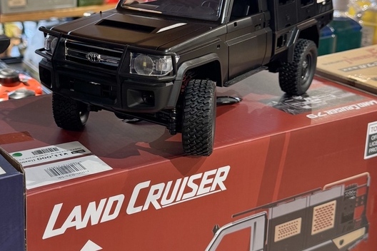 4/16新着 CRS大阪 即納車紹介【ハイエースキャラバン 新型デリカ タウンエース  新車 中古車 カスタムカー】日々更新中！サムネイル