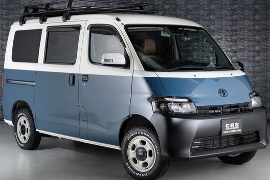 タウンエースの車中泊カスタムキャンピングカー「ATTECE mini（アティックスミニ）」が選ばれる理由！大きな車の運転が不安な方へ！ちょうどいいサイズ感が人気！サムネイル