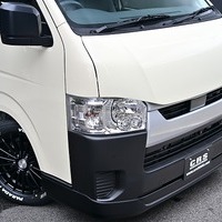 6360.令和8年式 ハイエースバン DX 2WD 2,000cc ガソリン車 走行8キロ 新車未登録のサムネイル