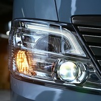 5884.令和8年式 キャラバン グランドプレミアムGX 寒冷地仕様 4WD 2,400cc ディーゼル車 走行59キロ 新車未登録のサムネイル