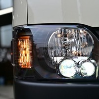 6153.令和8年式 ハイエースバン DX 2WD 2,000cc ガソリン車 走行9キロ 新車未登録のサムネイル