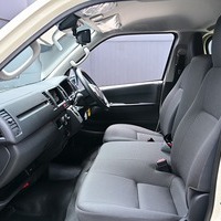 6360.令和8年式 ハイエースバン DX 2WD 2,000cc ガソリン車 走行8キロ 新車未登録のサムネイル