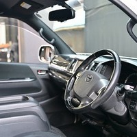 6753.平成29年式 ハイエース スーパーGL 4WD 3,000cc ディーゼル車 走行10.5万キロ 検査1年付きのサムネイル