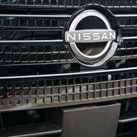 5884.令和8年式 キャラバン グランドプレミアムGX 寒冷地仕様 4WD 2,400cc ディーゼル車 走行59キロ 新車未登録のサムネイル