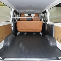 6321 8型ハイエース DX  2WD 2,000CC ガソリン車 4ナンバー 3/6人乗りのサムネイル
