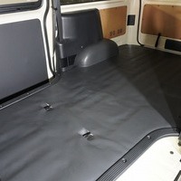 6370 8型ハイエース DX  2WD 2,000CC ガソリン車 4ナンバー 3/6人乗りのサムネイル