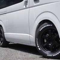 6579　オリジナルPKG　ハイエース　ダークプライムⅡ　2WD　2800cc　ディーゼル車　5人乗りのサムネイル