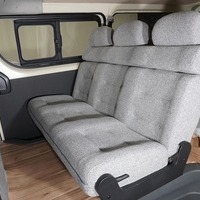 6148 8型ハイエース DX  2WD 2,000CC ガソリン車 4ナンバー 3/6人乗りのサムネイル