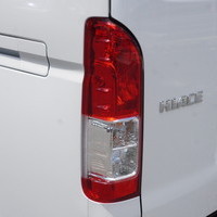 6579　オリジナルPKG　ハイエース　ダークプライムⅡ　2WD　2800cc　ディーゼル車　5人乗りのサムネイル