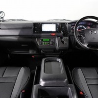 6708 令和2年式 ハイエース スーパーGL ダークプライムⅡ 2WD 2,800cc (ディーゼル車) 2/5人乗車 9.8万kmのサムネイル