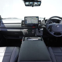 5691　ESSEXオリジナルデモカー　令和7年式　ハイエース　スーパーGL　ダークプライムS　2WD　2800cc　ディーゼル車　5人乗り　1.3万kmのサムネイル