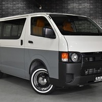 6321 8型ハイエース DX  2WD 2,000CC ガソリン車 4ナンバー 3/6人乗りのサムネイル
