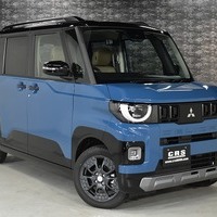 6104  令和7年式 デリカミニ T PREMIUM デリマル 4WD 660cc ガソリン車 4人乗車 370㎞ 車検:令和10年11月20日のサムネイル