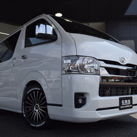 6576　8型ハイエースバン DARK PRIMEⅡ　ガソリン車　2WD　2,000cc　2/5人乗り　11kmのサムネイル