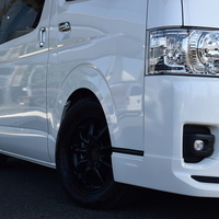 6862 令和7年式 ハイエースバン DARK PRIMEⅡ ワイドボディ　リムジン8架装　2WD 2,700cc (ディーゼル車) 8人乗車 1.1万km ３ナンバーのサムネイル