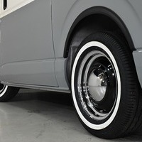 6321 8型ハイエース DX  2WD 2,000CC ガソリン車 4ナンバー 3/6人乗りのサムネイル