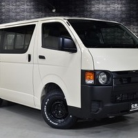6369 8型ハイエース DX  2WD 2,000CC ガソリン車 4ナンバー 3/6人乗りのサムネイル