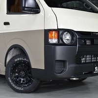 6370 8型ハイエース DX  2WD 2,000CC ガソリン車 4ナンバー 3/6人乗りのサムネイル