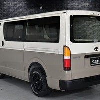 6370 8型ハイエース DX  2WD 2,000CC ガソリン車 4ナンバー 3/6人乗りのサムネイル