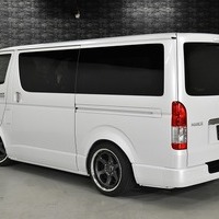 6612 9型ハイエース スーパーGL ダークプライムⅡ 2WD 2,000cc ガソリン車 4ナンバー 2/5人乗りのサムネイル