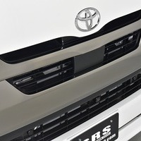6424 8型ハイエース スーパーGL ダークプライムS  2WD 2,800CC ディーゼル車 4ナンバー 2/5人乗りのサムネイル
