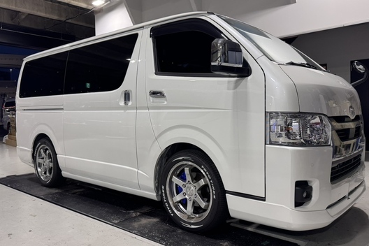 CRS横浜　ハイエース　車必需品＆ベーシックカスタムサムネイル