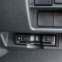 6665.令和8年式 9型ハイエースバン スーパーGL DP2 2WD 2,800cc ディーゼル車 走行7キロ 新車未登録のサムネイル