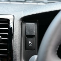 6665.令和8年式 9型ハイエースバン スーパーGL DP2 2WD 2,800cc ディーゼル車 走行7キロ 新車未登録のサムネイル