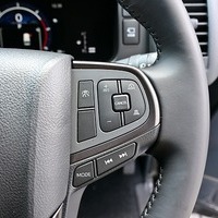 6665.令和8年式 9型ハイエースバン スーパーGL DP2 2WD 2,800cc ディーゼル車 走行7キロ 新車未登録のサムネイル