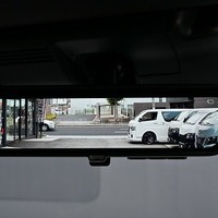 6665.令和8年式 9型ハイエースバン スーパーGL DP2 2WD 2,800cc ディーゼル車 走行7キロ 新車未登録のサムネイル