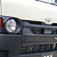6343.令和8年式 ハイエースバン DX 2WD 2,000cc ガソリン車 走行7キロ 新車未登録のサムネイル