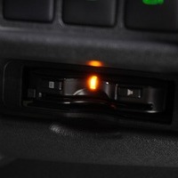 6988 平成26年式 ハイエース スーパーGL   2WD 3,000c (ディーゼル車)  2/5人乗車 9.9万km　のサムネイル