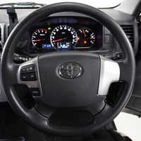 6988 平成26年式 ハイエース スーパーGL   2WD 3,000c (ディーゼル車)  2/5人乗車 9.9万km　のサムネイル