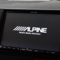 6988 平成26年式 ハイエース スーパーGL   2WD 3,000c (ディーゼル車)  2/5人乗車 9.9万km　のサムネイル