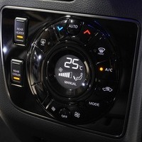 6016 令和8年式 登録済未使用車 日産 キャラバン GRANDプレミアム GX  4WD 2,400cc(ディーゼル車) 2/5人乗車 40km 車検:令和10年3月29日のサムネイル