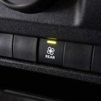 6873 令和8年式 ハイエース DX（4ドア）  2WD 2,000cc (ガソリン車)  3/6人乗車 150km 車検:令和10年5月13日　のサムネイル
