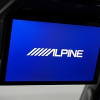 6988 平成26年式 ハイエース スーパーGL   2WD 3,000c (ディーゼル車)  2/5人乗車 9.9万km　のサムネイル
