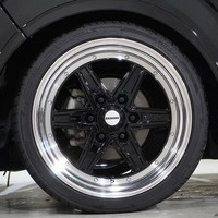 6988 平成26年式 ハイエース スーパーGL   2WD 3,000c (ディーゼル車)  2/5人乗車 9.9万km　のサムネイル