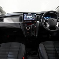 6466 令和8年式 登録済未使用車 【新型】三菱デリカ D:5  P   4WD 2,200cc (ディーゼル車)  8人乗り 25km 車検:令和11年2月のサムネイル